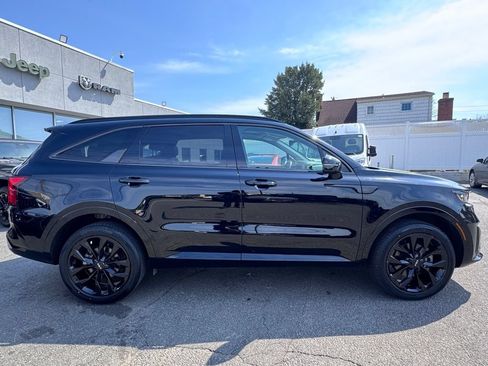 Used 2023 Kia Sorento SX AWD/4WD image 8
