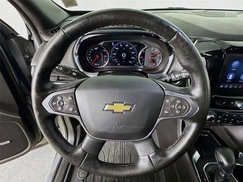 Used 2023 Chevrolet Traverse High Country image 13