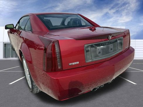 Used 2005 Cadillac XLR image 11