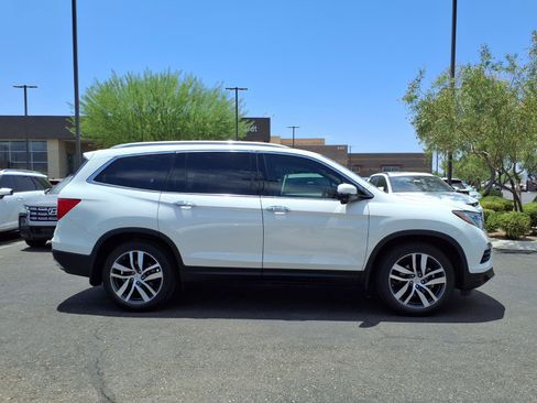 Used 2018 Honda Pilot Touring image 7
