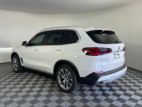 New 2026 BMW X5 sDrive40i w/ Premium Package image 3