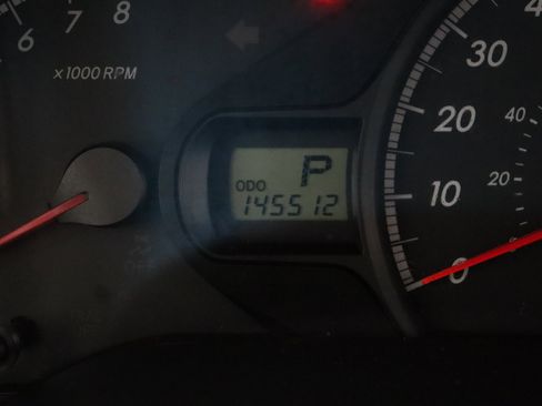 Used 2014 Toyota Sienna LE FWD image 38
