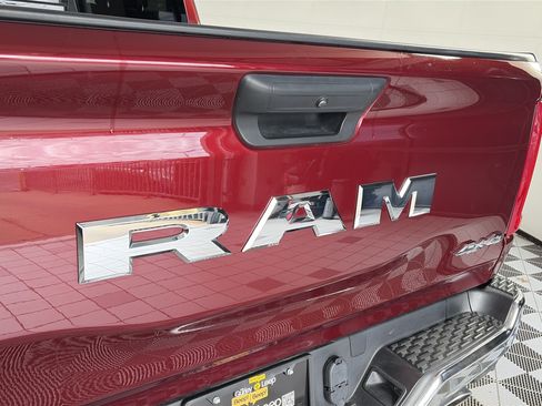 Used 2025 RAM 1500 Big Horn AWD/4WD image 16