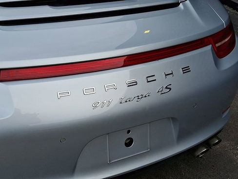 Certified 2015 Porsche 911 Targa 4S image 31