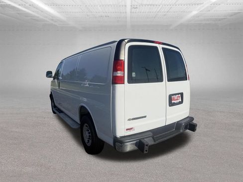 Used 2025 Chevrolet Express 2500 w/ Driver Convenience Package RWD image 8