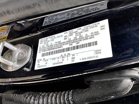 Used 2021 Ford Escape SE image 33