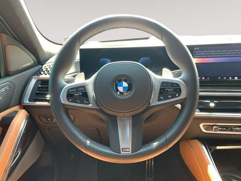Used 2025 BMW X6 xDrive40i w/ Premium Package AWD/4WD image 12