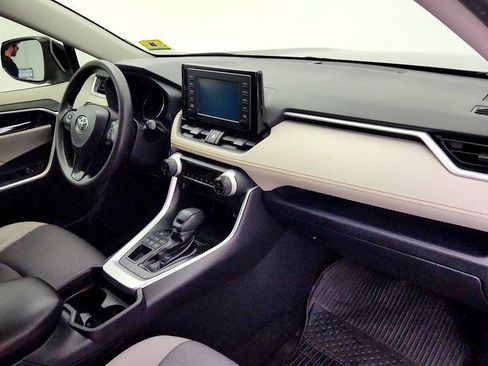 Used 2019 Toyota RAV4 XLE AWD/4WD image 25