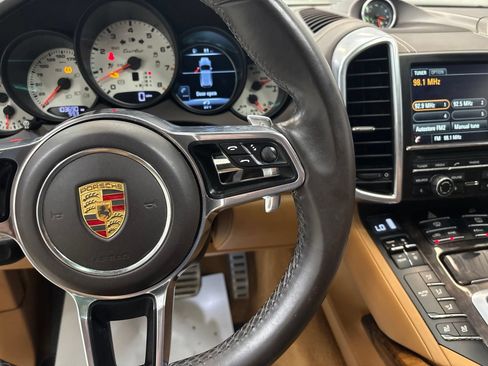 Used 2015 Porsche Cayenne Turbo AWD/4WD image 16
