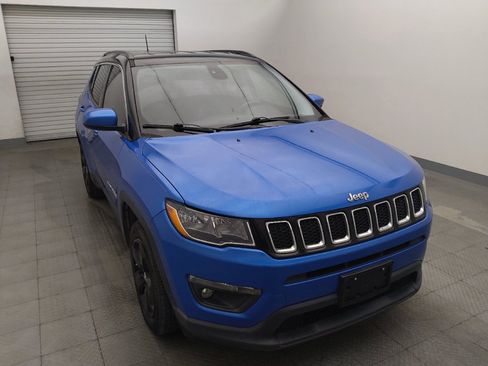 Used 2020 Jeep Compass Latitude w/ Cold Weather Group FWD image 14