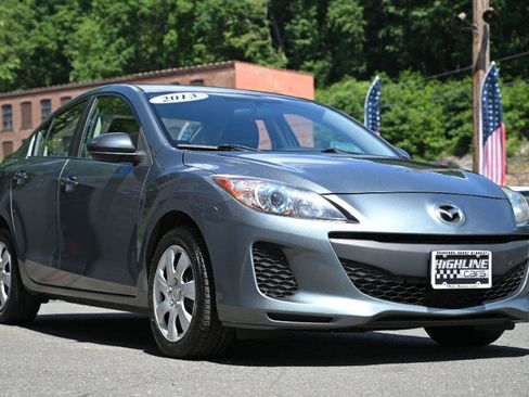 Used 2013 MAZDA MAZDA3 i Sport FWD image 7
