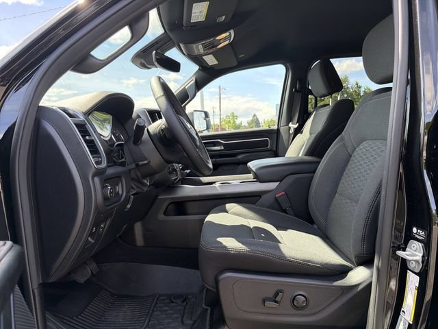 Used 2025 RAM 1500 Big Horn AWD/4WD image 10