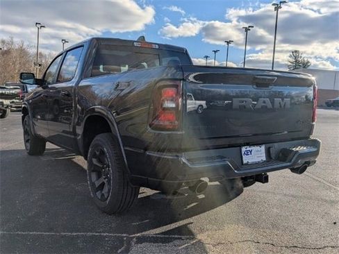 New 2026 RAM 1500 4x4 Crew Cab image 9