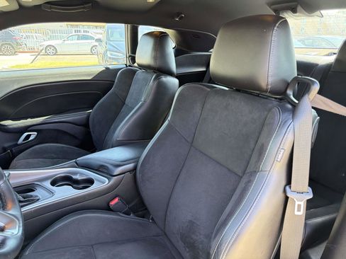 Used 2022 Dodge Challenger GT w/ Plus Package image 20