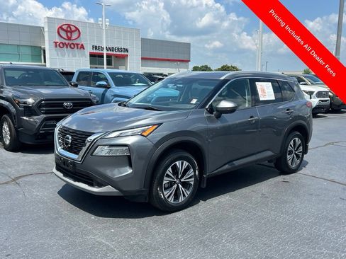 Used 2021 Nissan Rogue SV w/ Premium Package FWD image 1