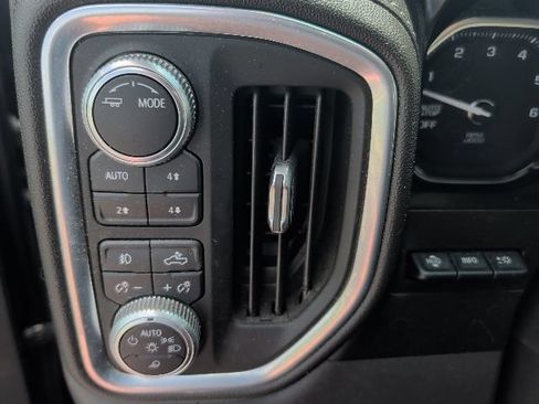 Used 2020 GMC Sierra 1500 Denali w/ Denali Ultimate Package AWD/4WD image 21