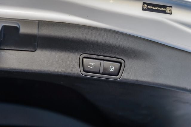 Used 2019 Alfa Romeo Stelvio AWD w/ Nero Edizione image 12