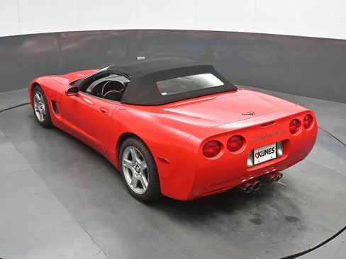 Used 1998 Chevrolet Corvette Convertible w/ Memory Pkg RWD image 28