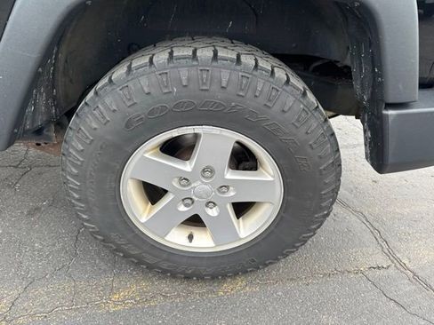 Used 2012 Jeep Wrangler Sport AWD/4WD image 6