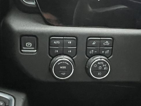 Used 2024 Chevrolet Silverado 2500 LT w/ All Star Edition image 23