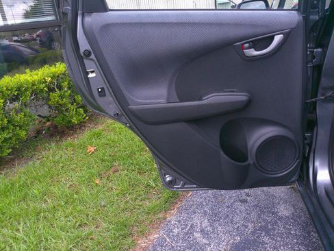 Used 2013 Honda Fit image 22
