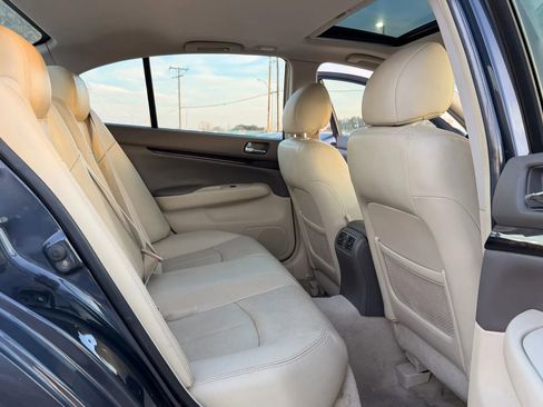 Used 2011 INFINITI G37 Journey w/ Premium Pkg image 16