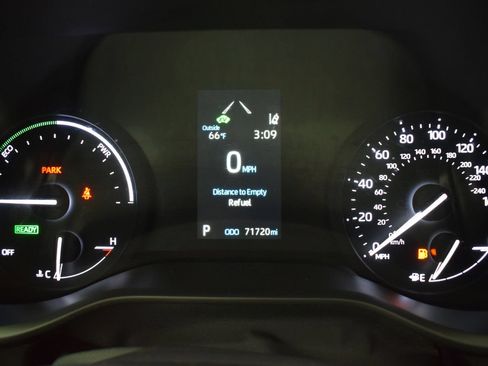 Used 2021 Toyota Sienna XLE FWD image 19