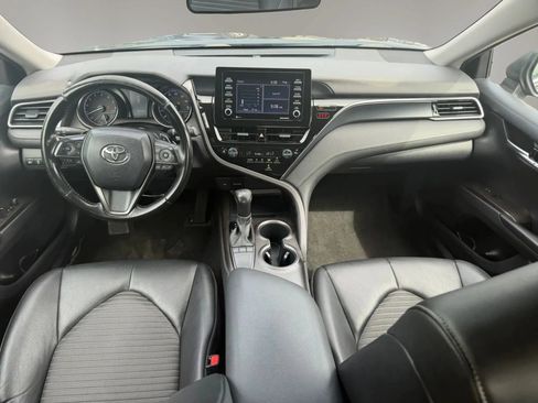 Used 2022 Toyota Camry SE FWD image 27