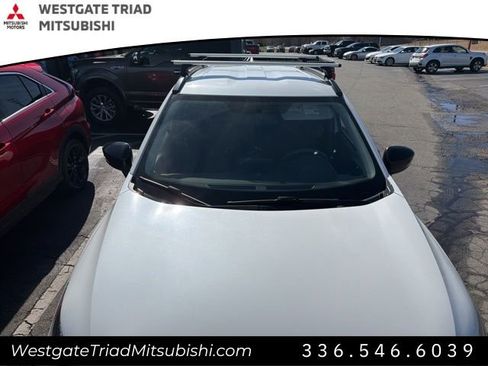 Used 2019 Mitsubishi Eclipse Cross LE image 3