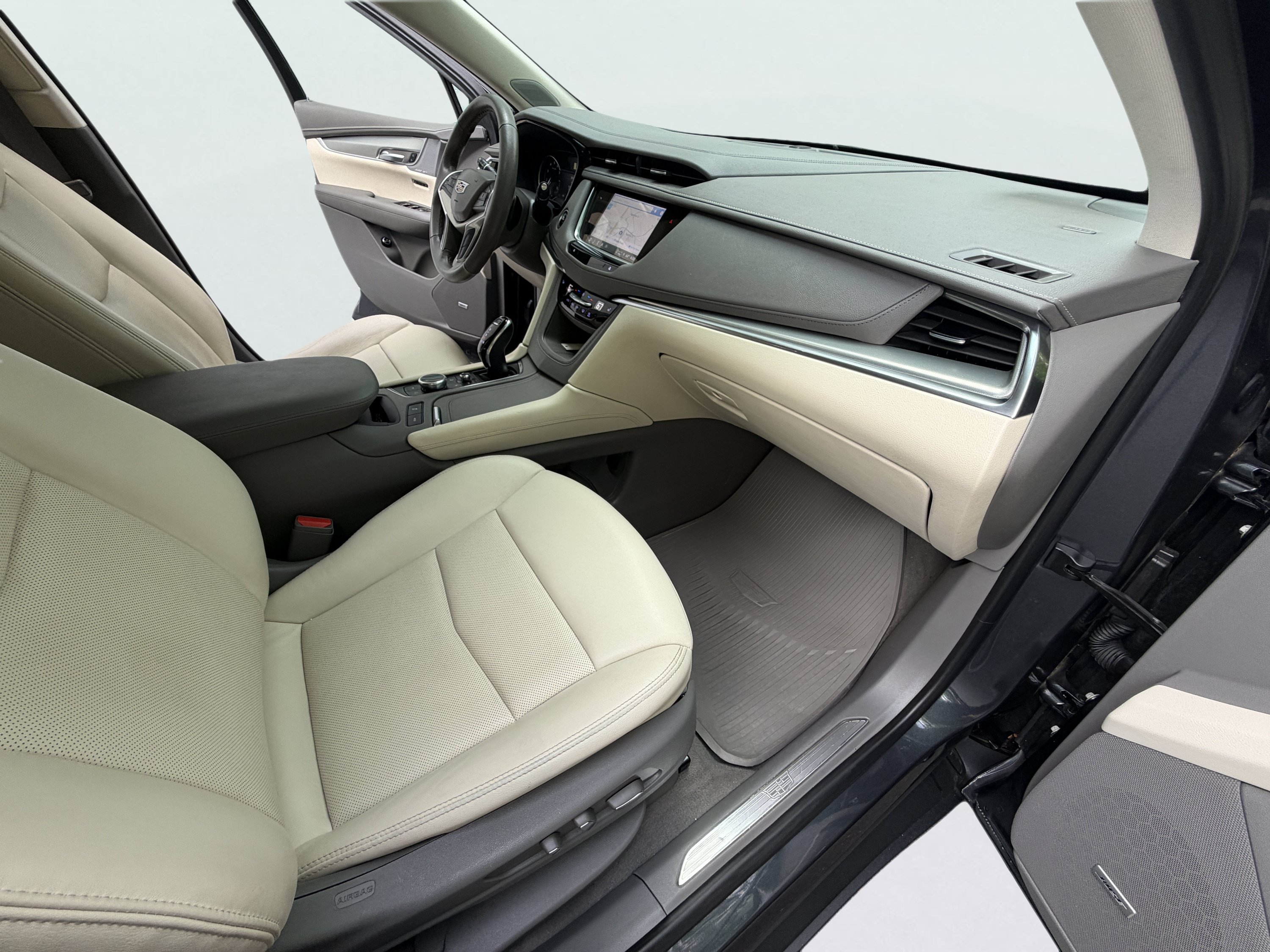 Used 2023 Cadillac XT5 Premium Luxury AWD/4WD image 28