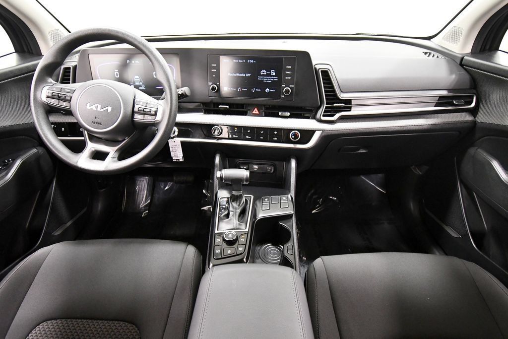 Certified 2023 Kia Sportage LX AWD/4WD image 3