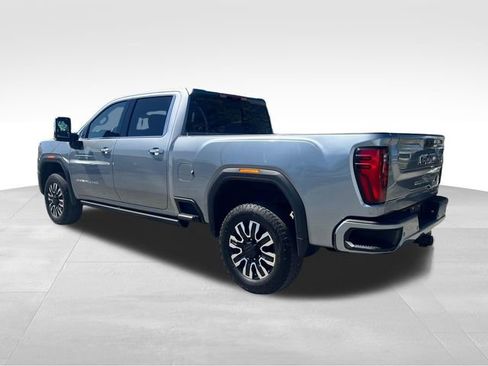 Used 2024 GMC Sierra 2500 Denali Ultimate w/ Max Trailering Package image 3