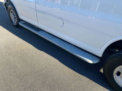 Used 2023 GMC Savana 2500 w/ Driver Convenience Package image 5