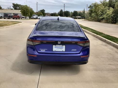Used 2023 Honda Accord Sport image 6