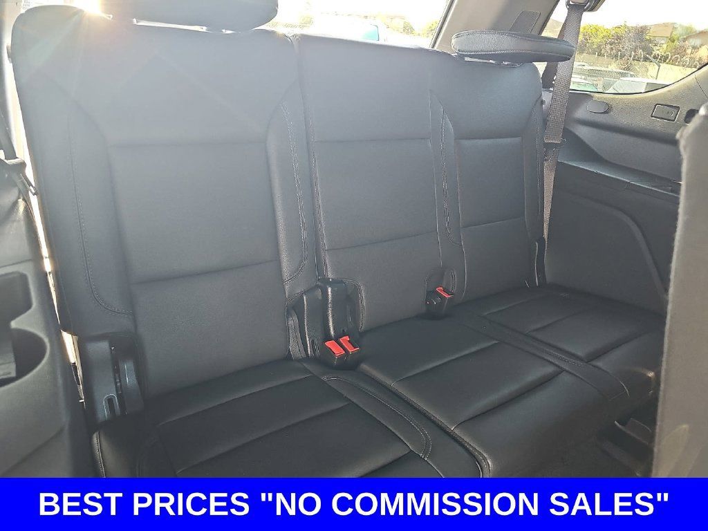 Used 2025 Chevrolet Tahoe LT RWD image 12