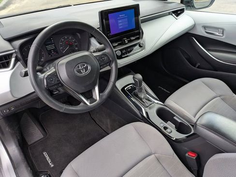 Used 2024 Toyota Corolla SE FWD image 17