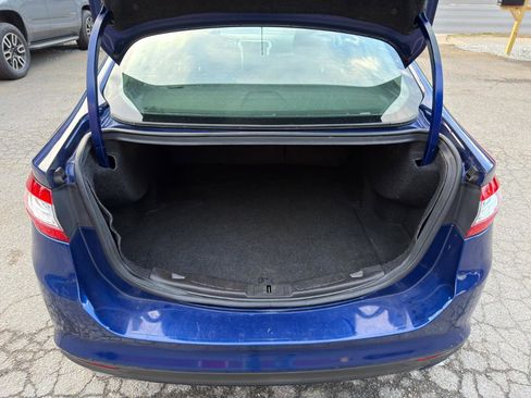 Used 2015 Ford Fusion SE FWD image 13