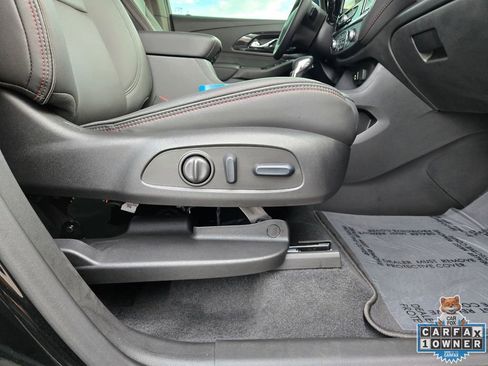 Used 2024 Chevrolet Traverse RS image 58