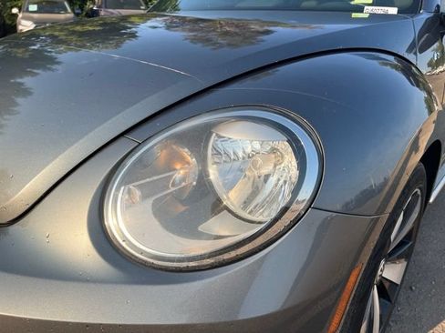 Used 2014 Volkswagen Beetle R-Line FWD image 10