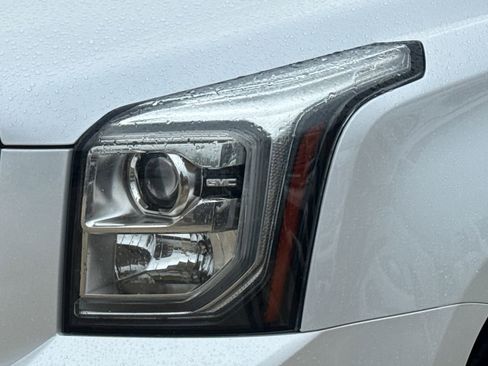 Used 2016 GMC Yukon Denali w/ Open Road Package RWD image 4