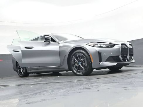 Used 2024 BMW i4 eDrive35 w/ Premium Package RWD image 42