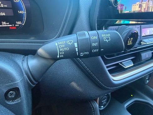 Used 2024 Toyota Grand Highlander AWD Hybrid image 17