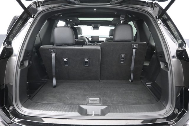 Used 2025 Honda Pilot TrailSport image 30
