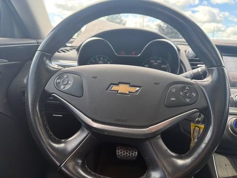 Used 2017 Chevrolet Impala LT FWD image 15