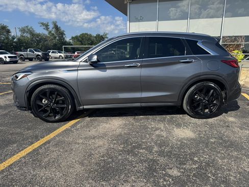 Used 2021 INFINITI QX50 Autograph w/ Premium White Leather Package FWD image 2