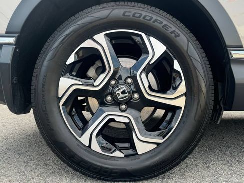Used 2019 Honda CR-V Touring image 12