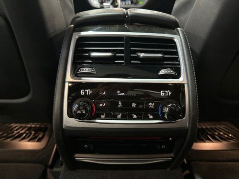 Used 2019 BMW M760i xDrive w/ Luxury Rear Seating Package AWD/4WD image 50