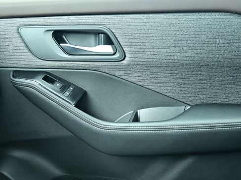 Certified 2023 Nissan Rogue SV AWD/4WD image 27