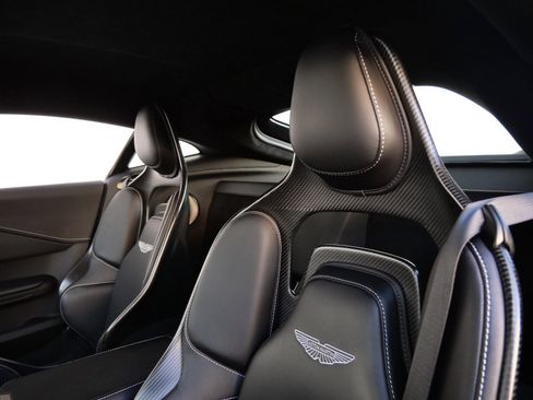 Used 2025 Aston Martin V8 Vantage image 5