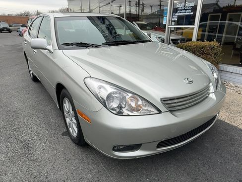 Used 2003 Lexus ES 330 image 2
